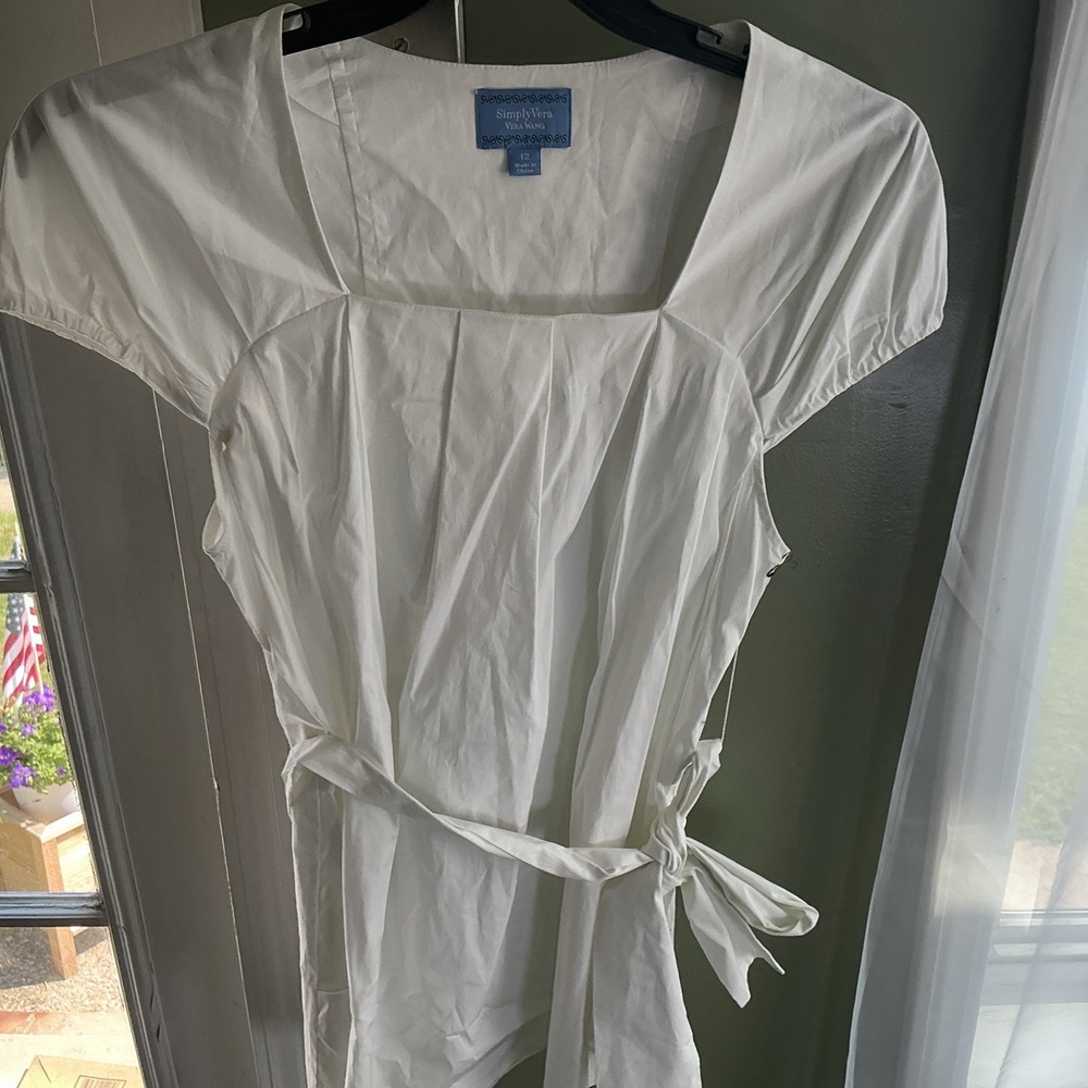 Vera Wang-Simply Vera-Size 12 White‎ Top